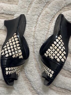 Tory Burch Black and Cream Woven Slide Sandals With Tory Burch Box and Bag